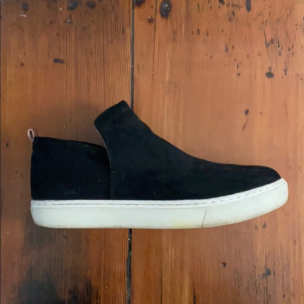 Black boots